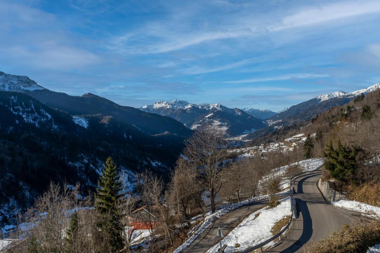 Вілла Panoramic House Carnia - Mountain View Apt With Parking And Terraces Ligosullo Екстер'єр фото
